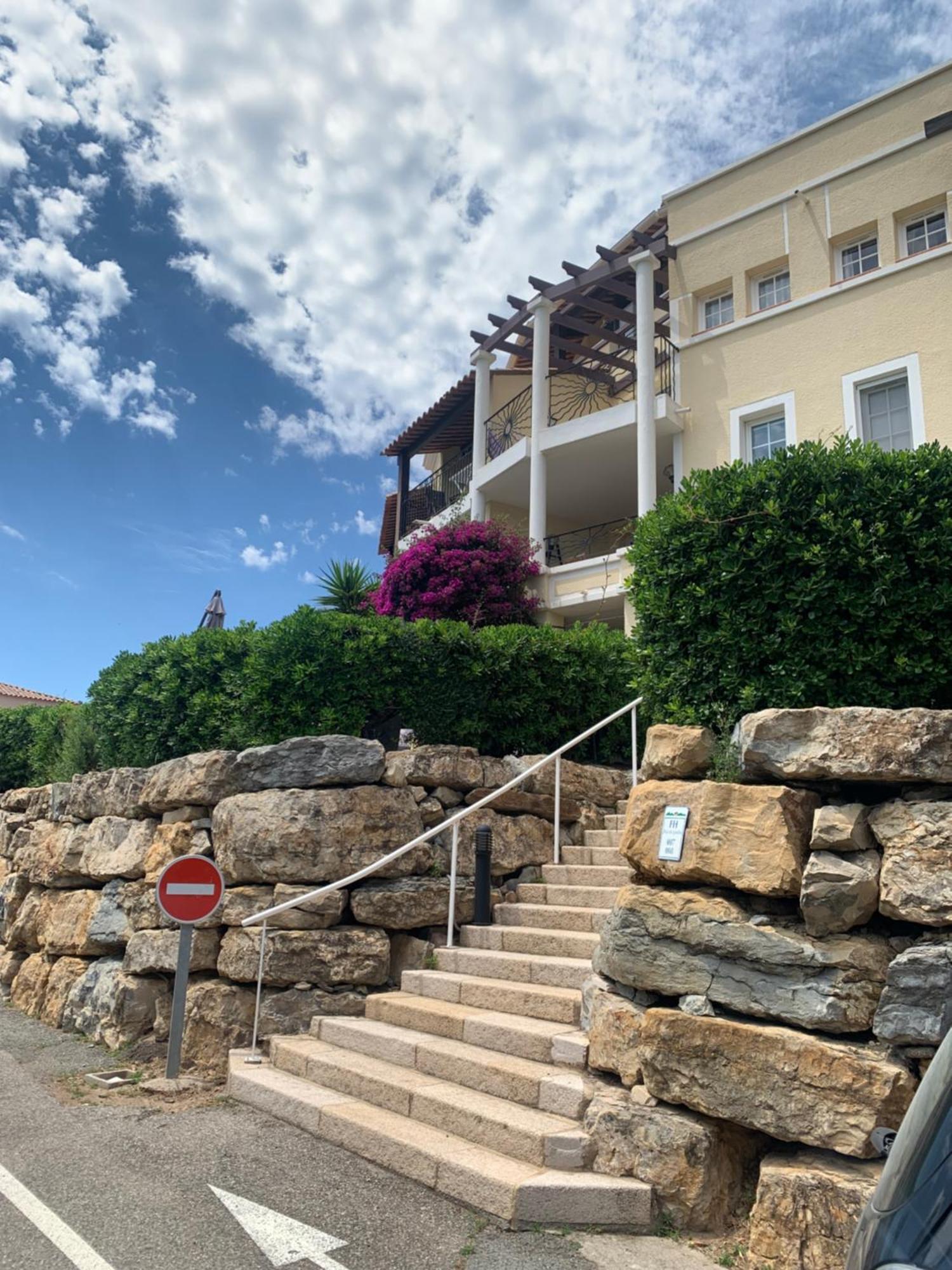 T2 En Rez De Jardin Privatif Cloture , Cap Esterel Pierre Et Vacances ,Piscine Chauffee Des Le 05 Avril Au 02 Novembre Saint-Raphaël Zewnętrze zdjęcie