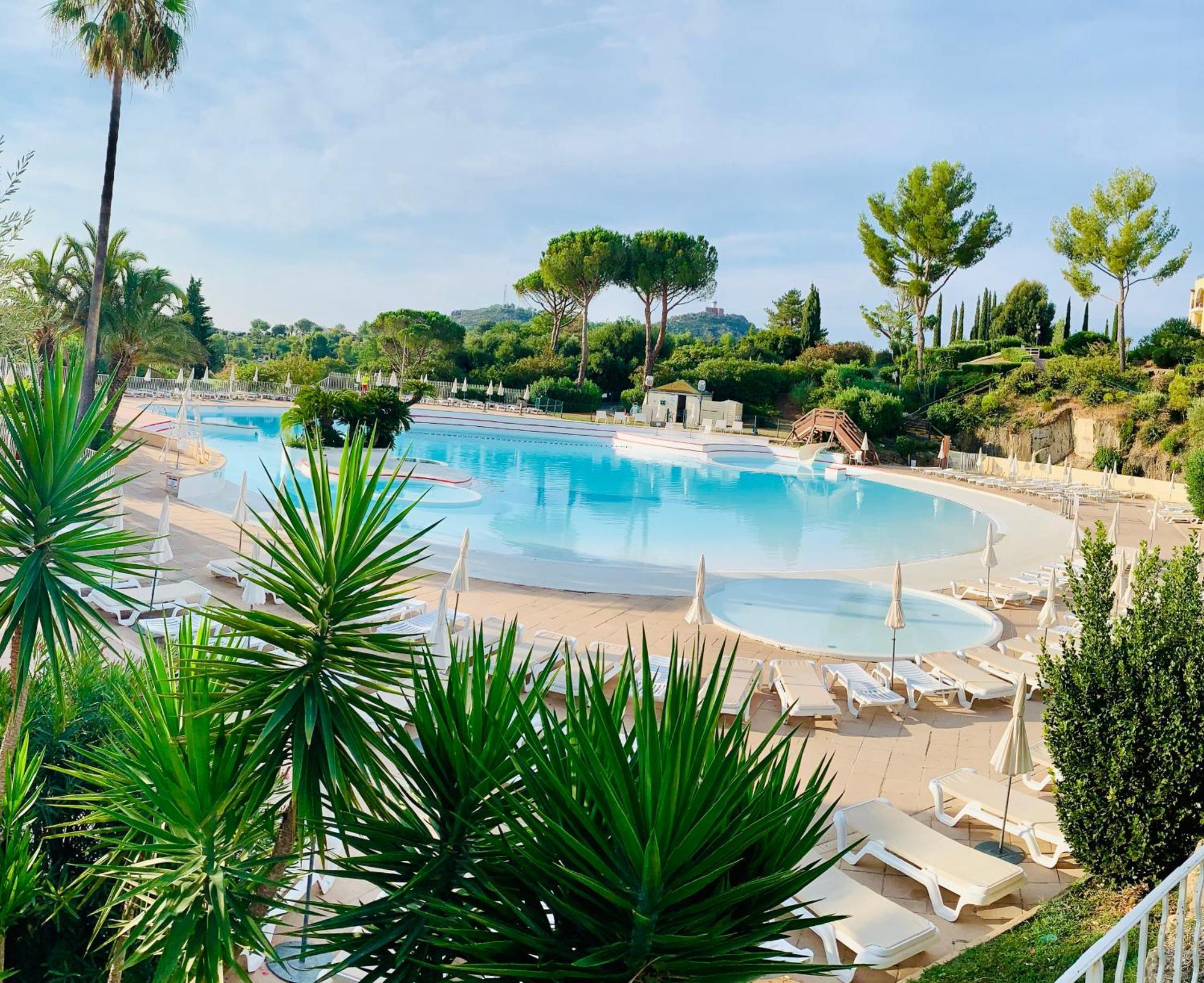 T2 En Rez De Jardin Privatif Cloture , Cap Esterel Pierre Et Vacances ,Piscine Chauffee Des Le 05 Avril Au 02 Novembre Saint-Raphaël Zewnętrze zdjęcie